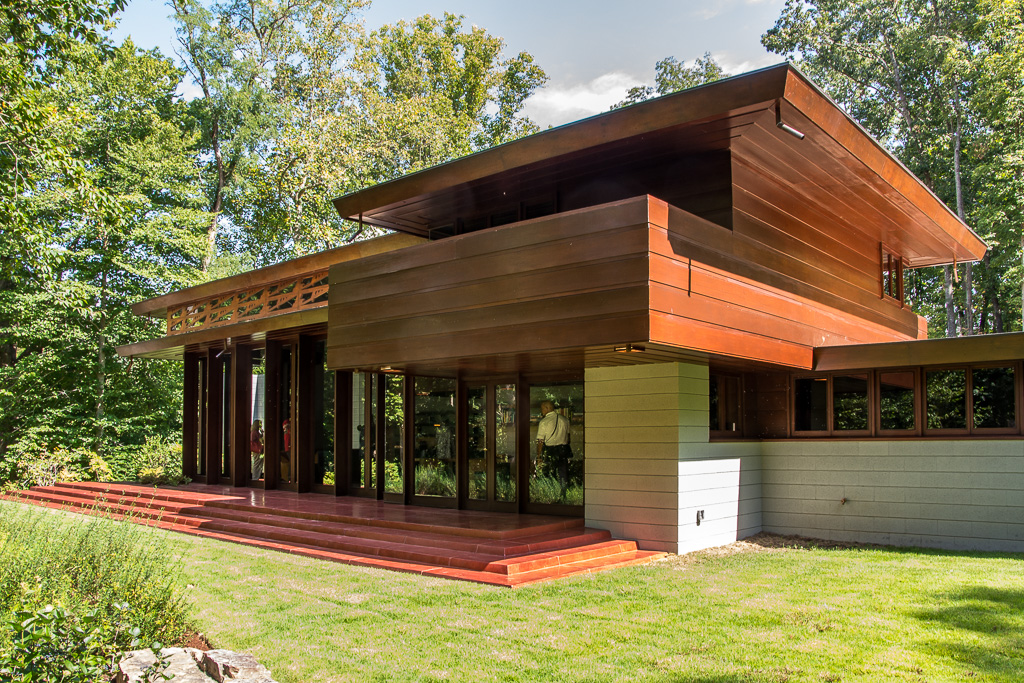 Frank Lloyd Wright "Usonian" home: simpler, lower-cost houses designed to be within the reach of the average middle-class American family.