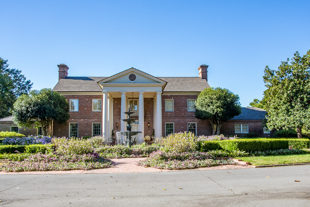 Arkansas Governor's Mansion (c. 1947-50). a newer addition to the neighborhood, the mansion occupies the original location of Rosewood, an 1840s country estate which was also home to the Arkansas School for the Blind.